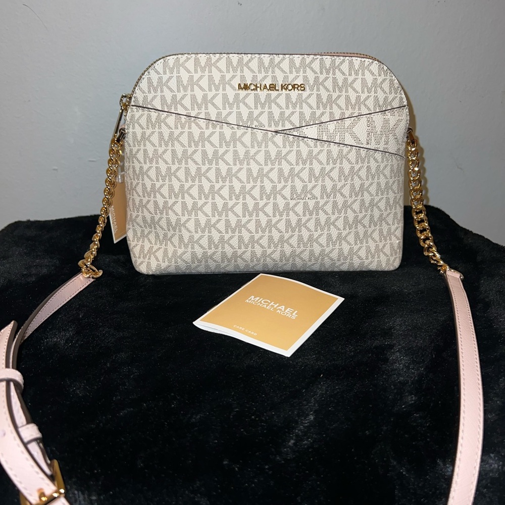Michael Kors Cream Crossbody Bag NEW - Picture 1 of 7
